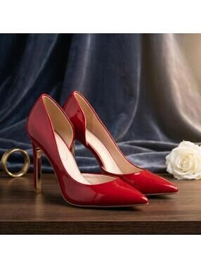 Jessica Simpson Women's Red Court